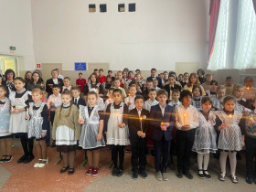 В Горской школе прошёл единый день памяти, посвященный 80-летию освобождения Ленинграда от фашистской блокады..